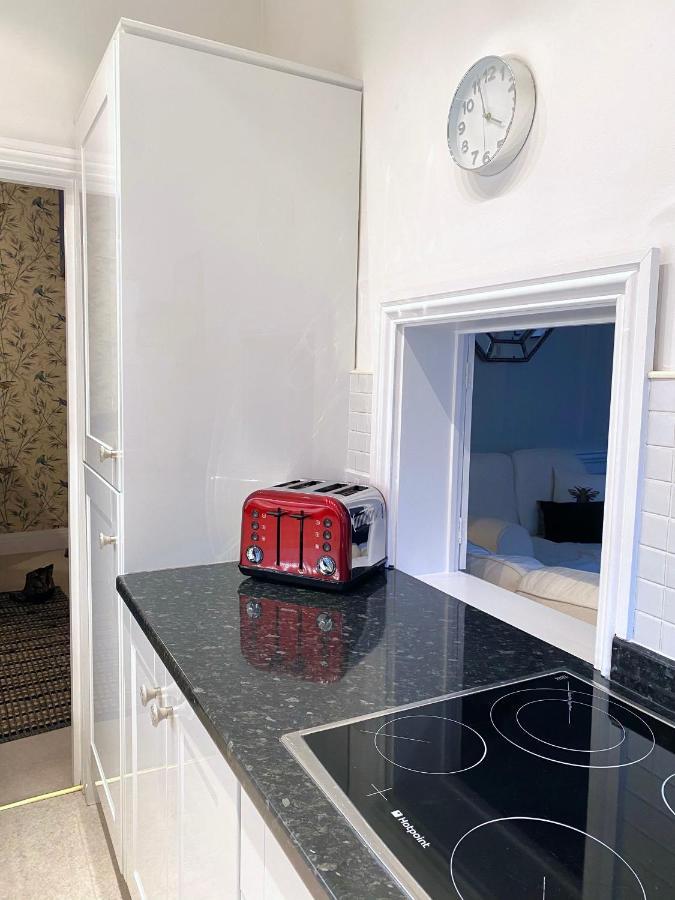 Elegant Georgian In Bath's Iconic Centre Apartamento